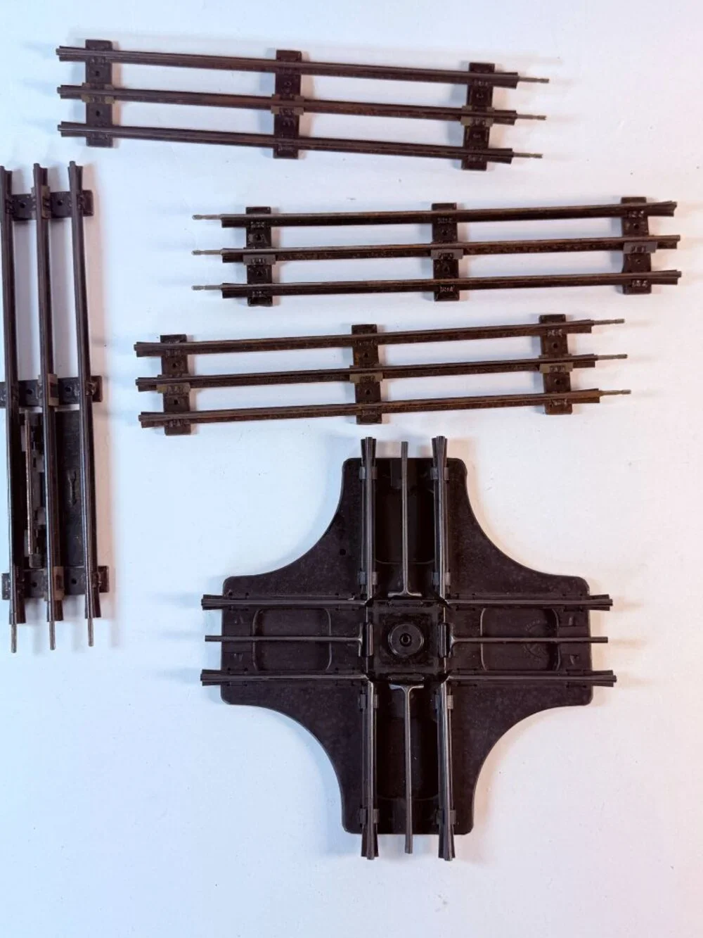 Marx O27 Gauge Train Tracks & 90 Degree Crossing 10 Pc Set Black Metal Vintage